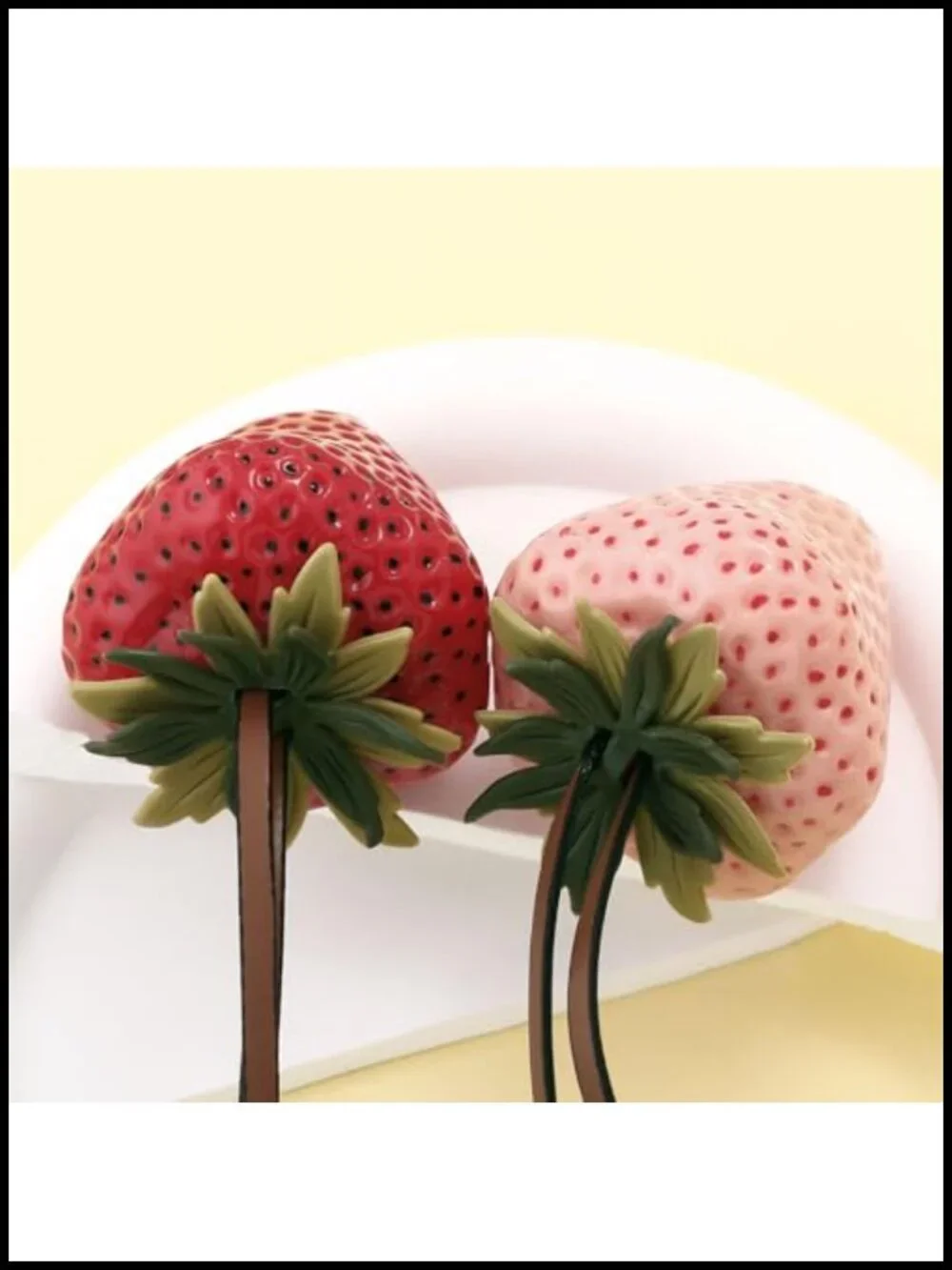 3D Strawberry Bag Charm Keychain, Resin Purse Accessory, Cute Fruit Decor for